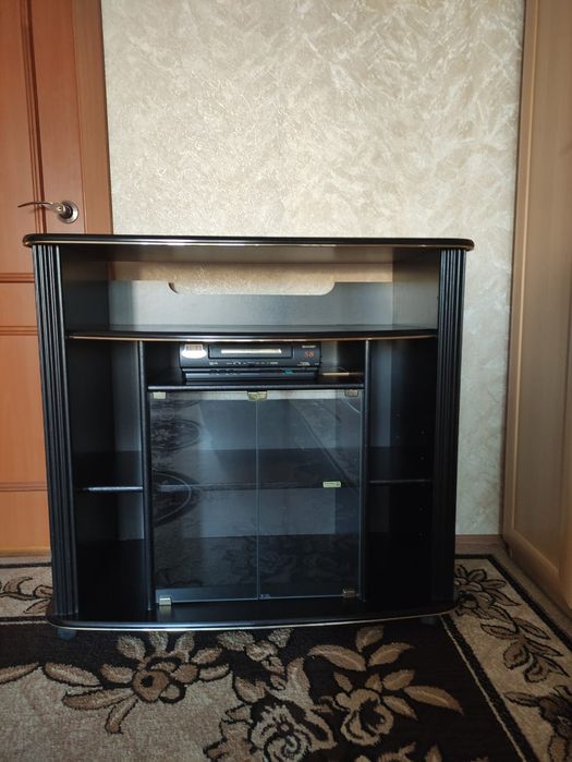 Астана. Тумба под телевизор