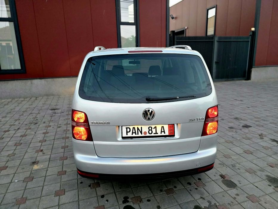 VOLKSWAGEN Touran 2008 — imagine 4