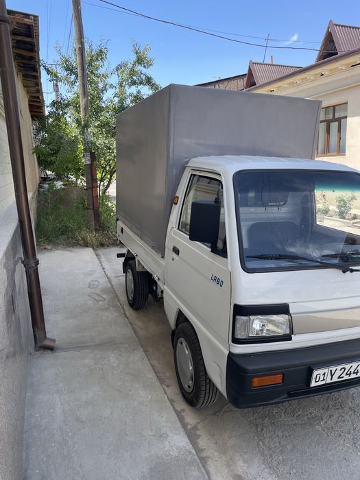 Labo sotiladi metan gazi bor