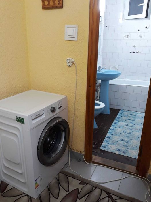 Inchiriez garsoniera,langa catedrala