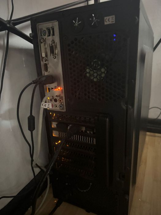 Vând calculator gaming  Intel i5 gen 6