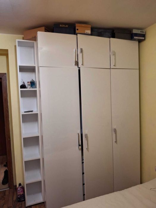 Обзавеждане за спалня - легло с две нощни шкафчета, гардероб