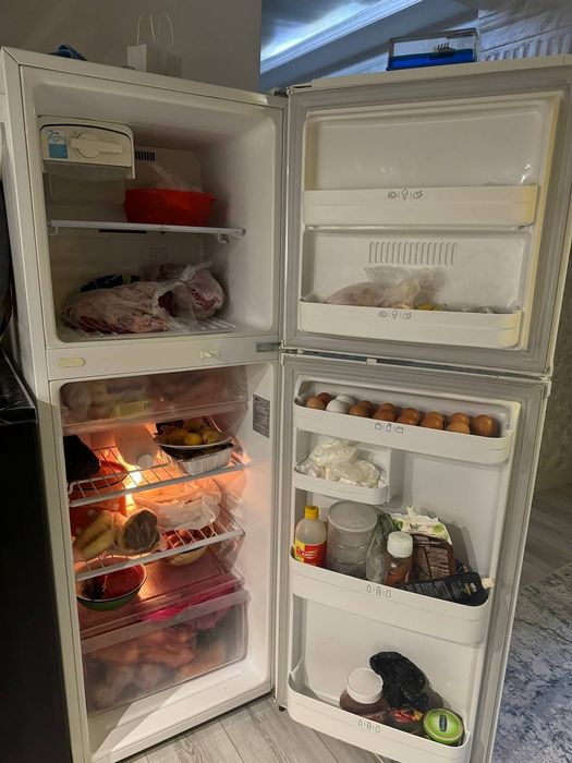 Продам холодильник LG