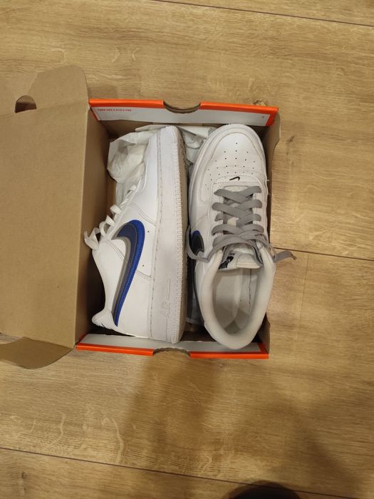 Продавам nike air force