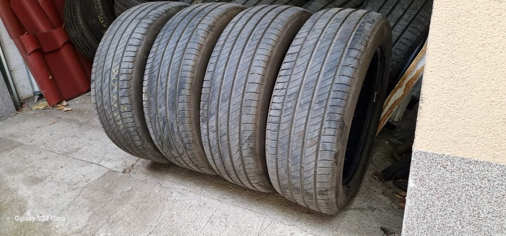 215/55/17 Michelin Primacy 4