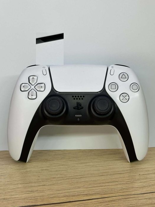 Конзола Sony PlayStation 5 Digital Edition / Гаранция / 2 броя джойстици