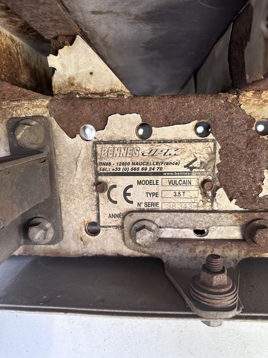 Продава се каросерията от камиона