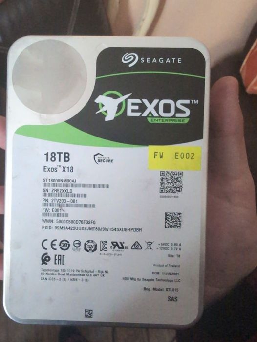 18тв SAS HDD в отлично състояние