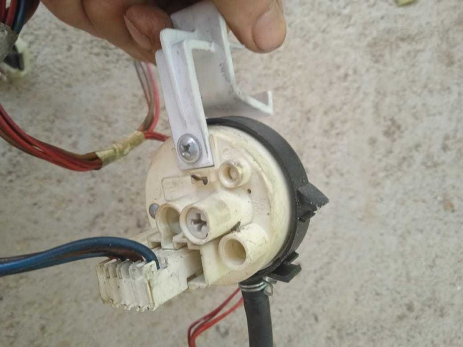 indesit  wil 82 на запчасти