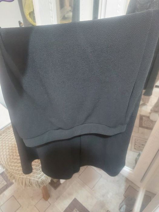 Юбка черная 3000тг