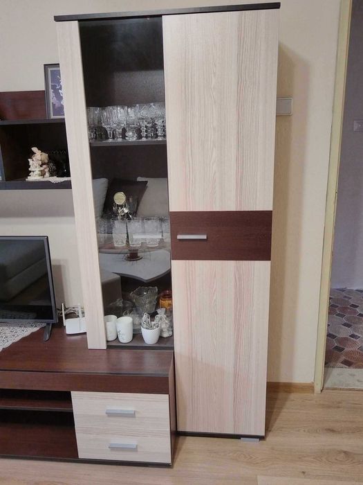 мебели за хол-ъглов диван, маса и секция