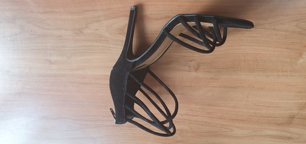 Vand sandale de gala din velour