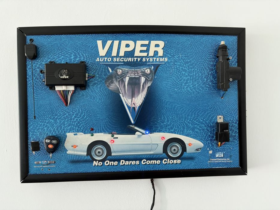 Vand alarma auto Viper - Tablou prezentare