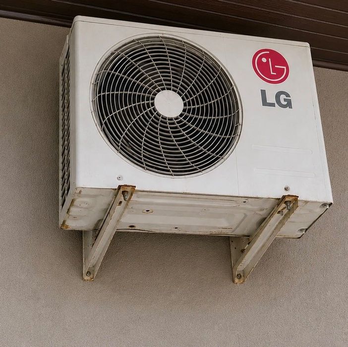 LG кондиционер в рабочий 18