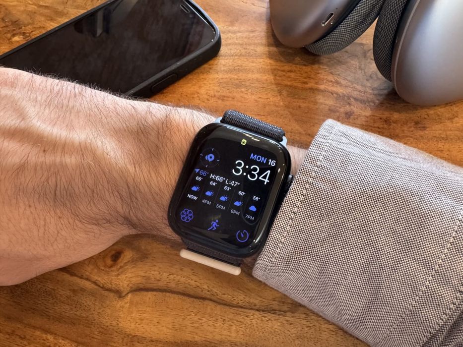 Apple watch 9 45mm продам срочно
