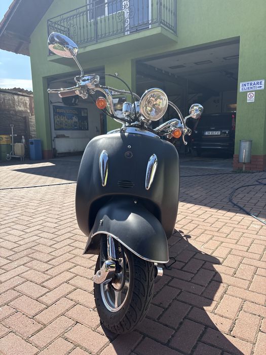 De vanzare scuter Girenze 49 cm an 2025 1000km in crestere