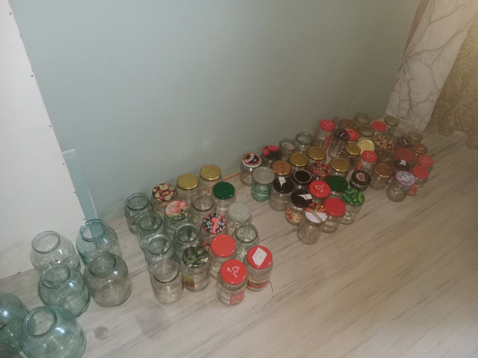 Продам банки  разнокалиберные