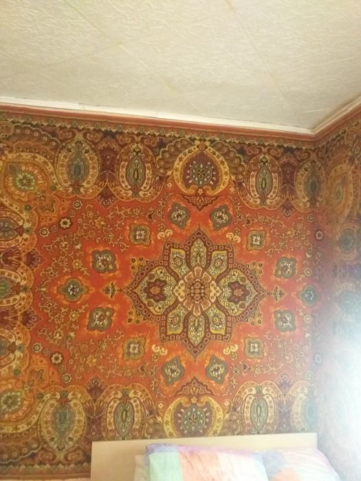 Продам недорого ковер