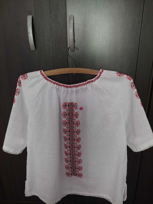 Ie romaneasca traditionala