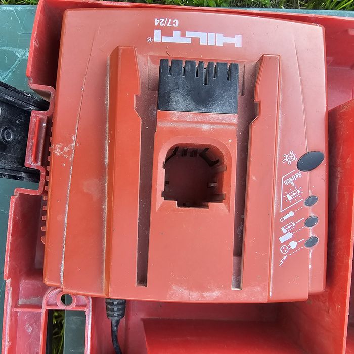 Masina gaurit/ însurubat professionala Hilti  SF 151 A