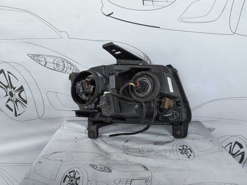 Far Stanga Uk Cu Lupa Jeep Compass 2011 / 2011-2016 Cod OEM 55079409AJ (5C2)