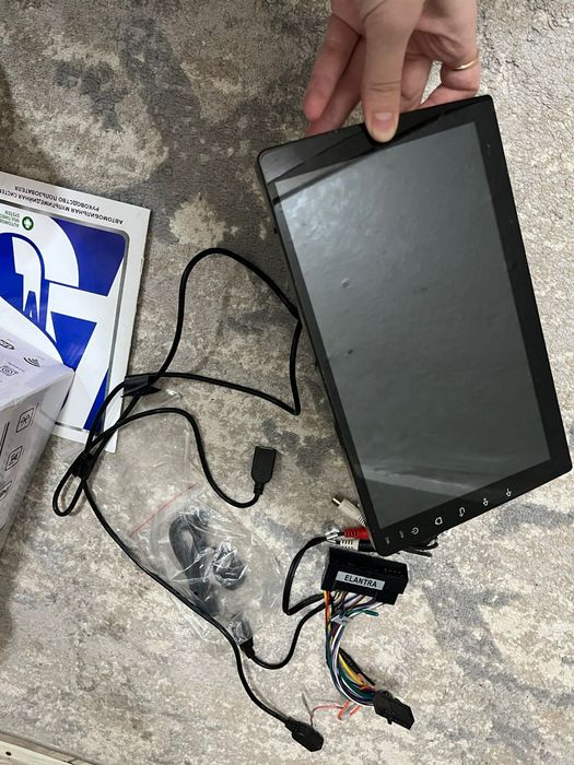 Магнитола на автомобиль