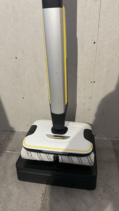Karcher FC 7 Premium - акумулаторна миячка за подове