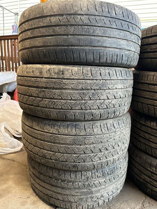 Продам Шины 235/40/19