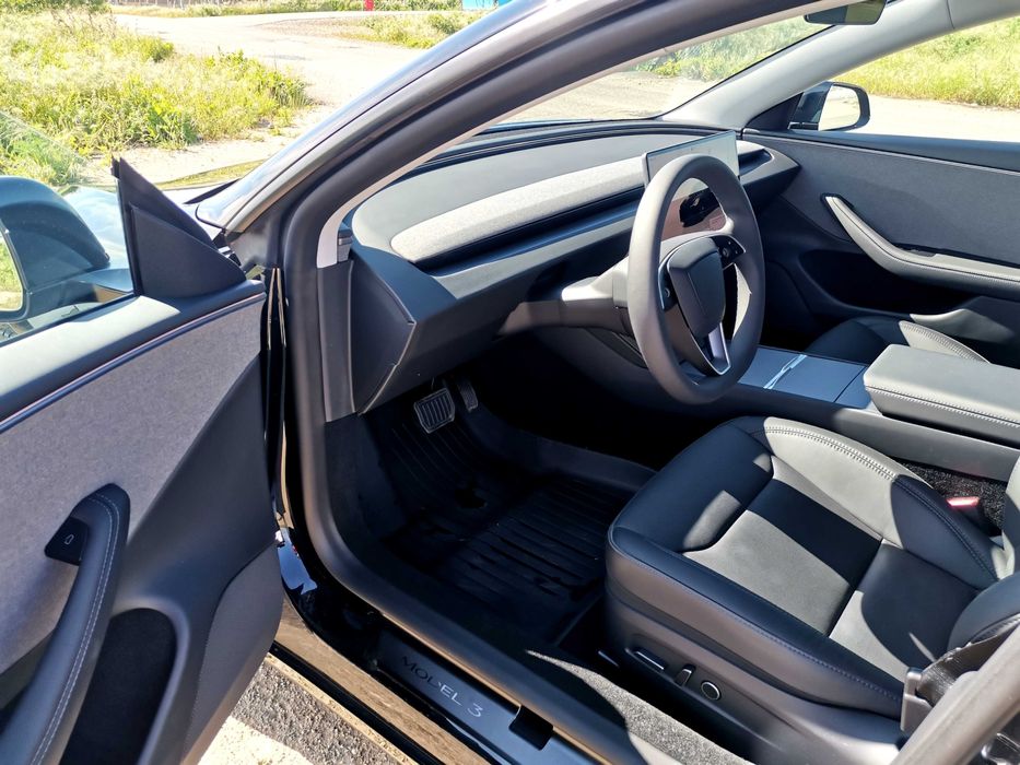Tesla Model 3 Long Range 2025