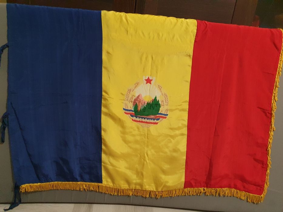 Drapel comunist a R.S.R.