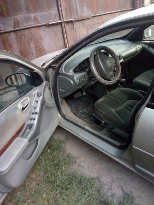 Chrysler Stratus