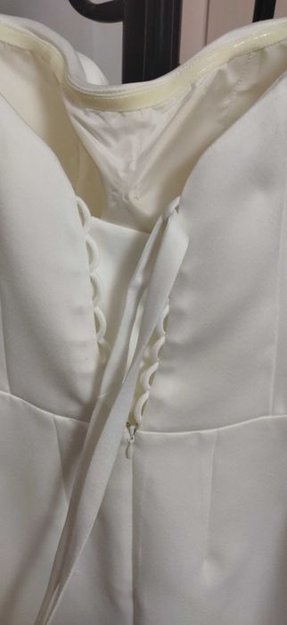 Продам красивое минималистичное платье