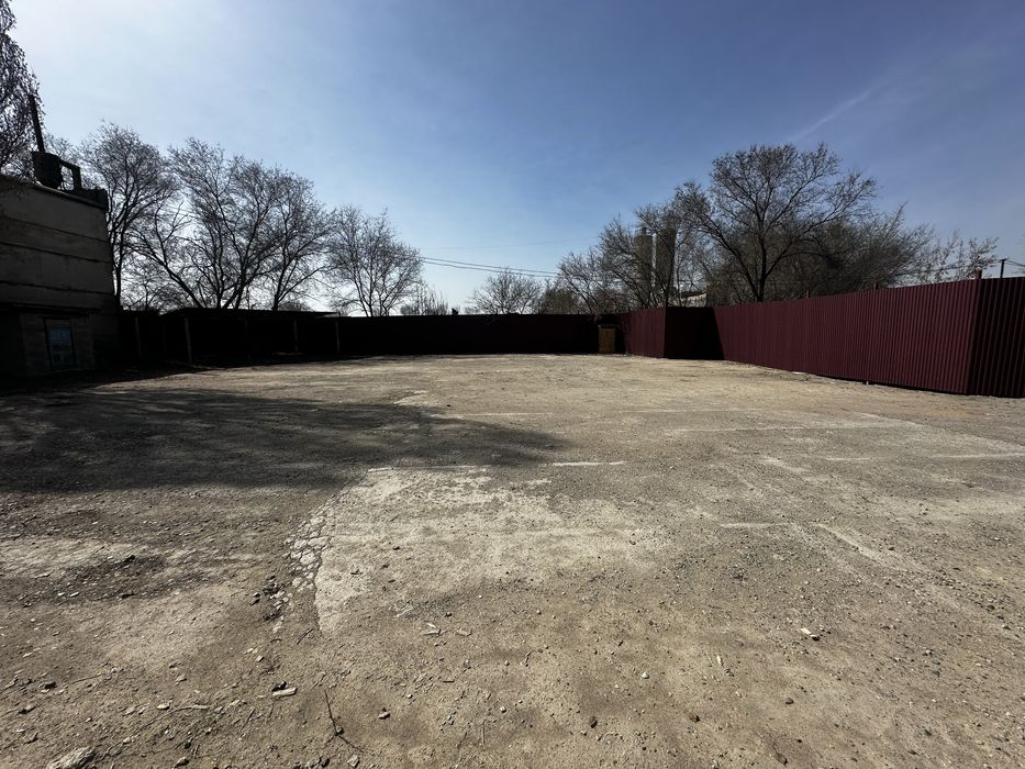 Огорожденная територия 800м2