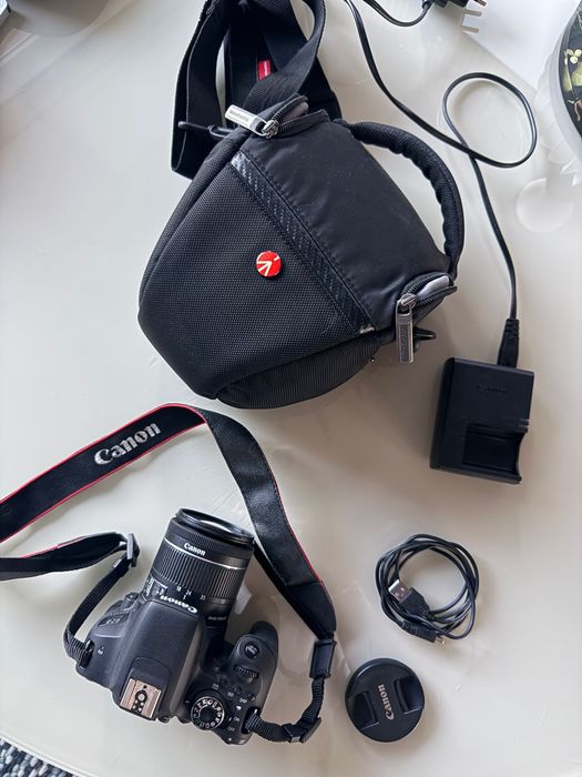 Фотоапарат Canon EOS 800 D