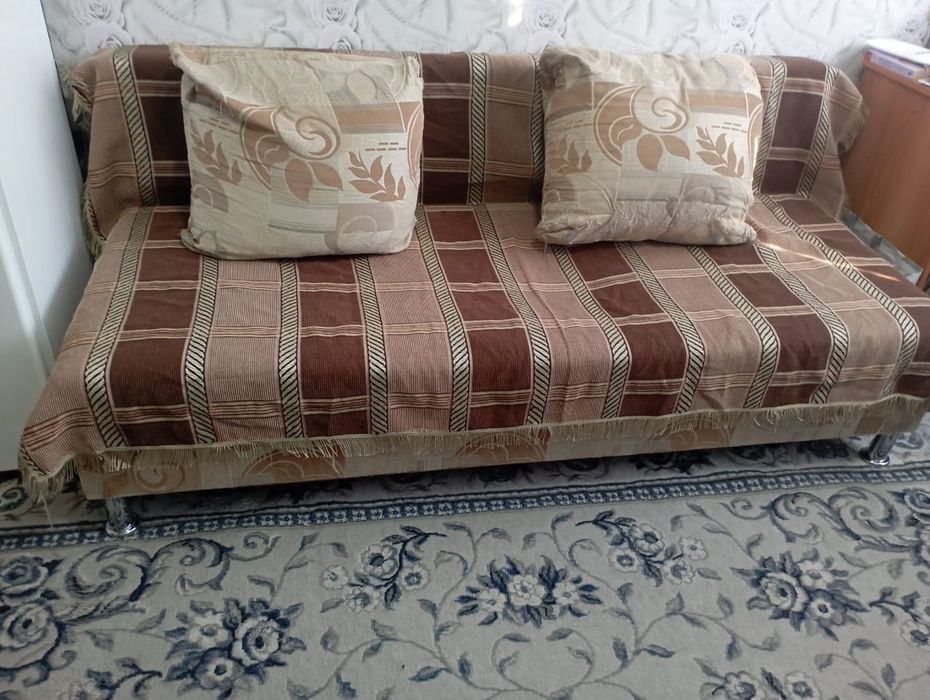 Продам диван. б/у