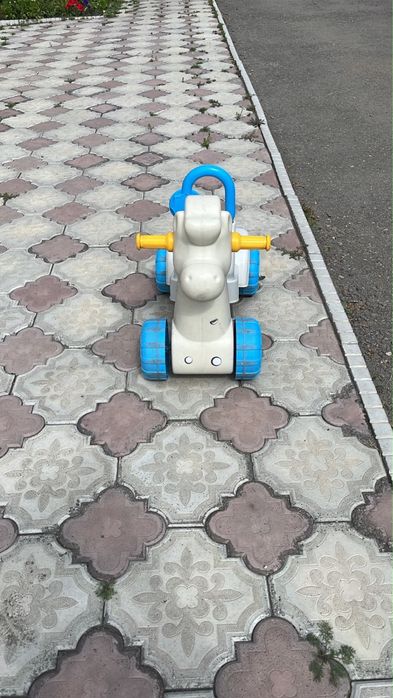Толокар детский машинка
