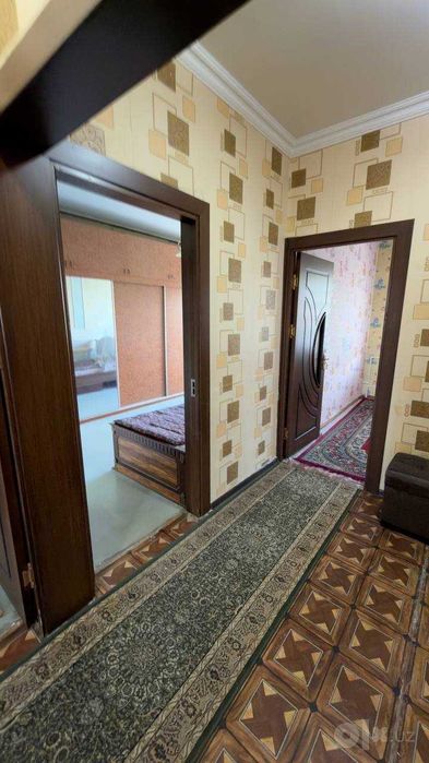 Срочно продается 4 комнатная квартира на Академ городок М.Улугбек р-н