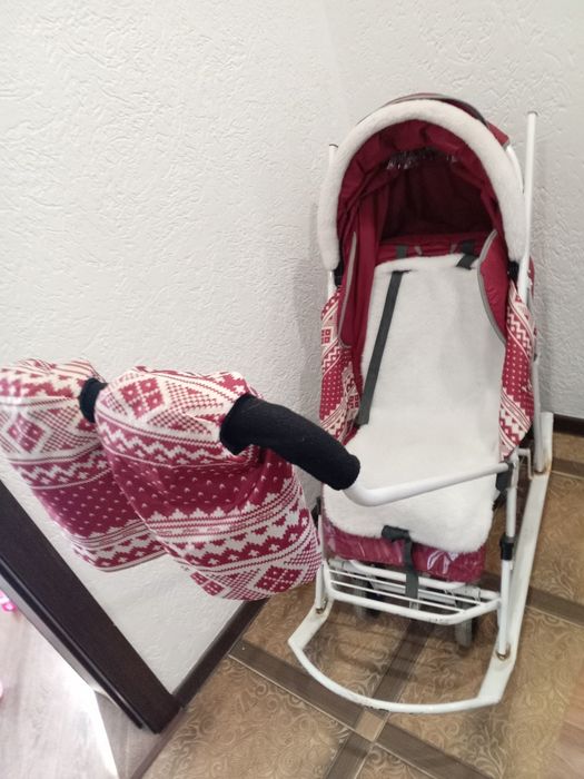 Продам детские сани