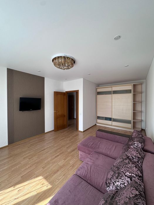 Продам полноценную  1 к.кв