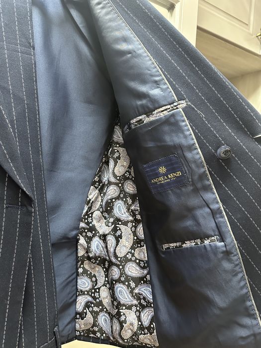 Продам мужской костюм