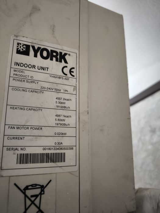 Продаётся кондиционер Марки YORK 18