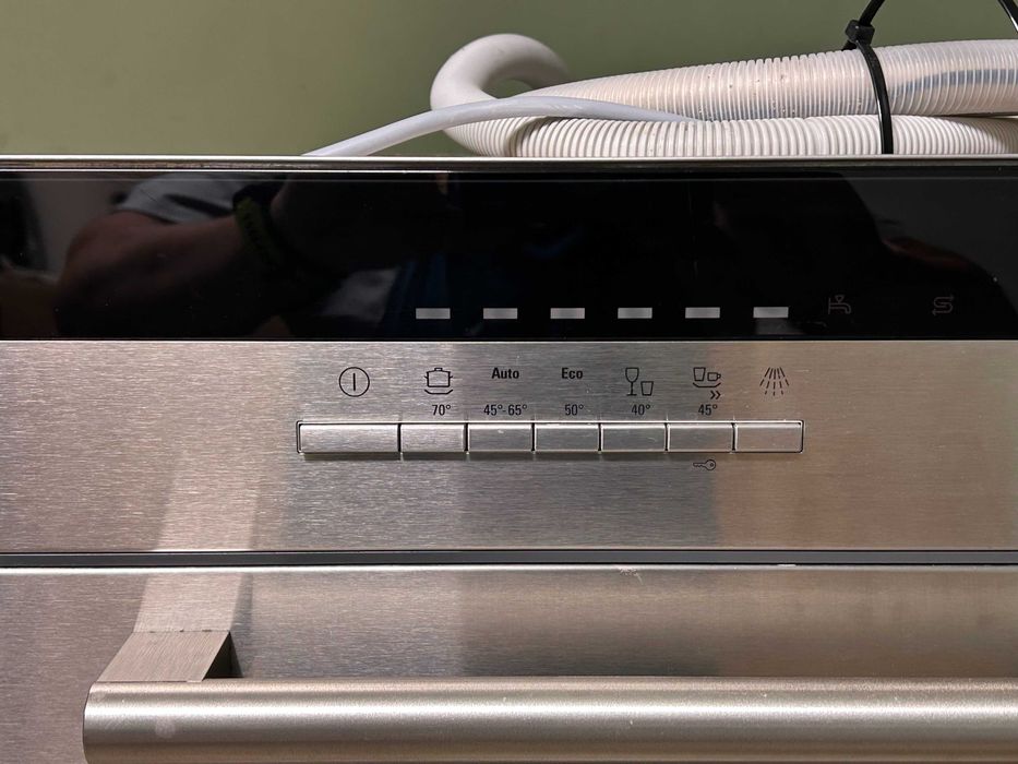 Компактна съдомиялна за вграждане Siemens iQ500 (SC76M541EU), гаранция