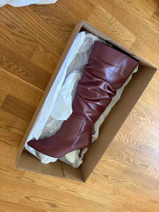 Vanzare Cizme NOI ALURA BURGUNDY [cu pret redus de la 1100 lei).