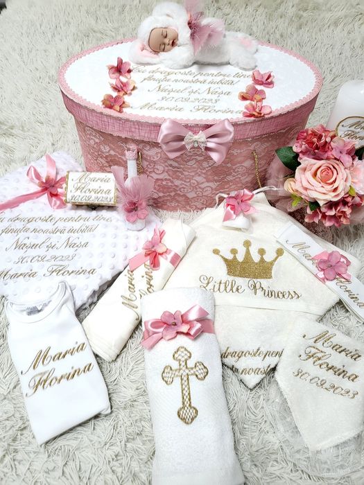 Trusouri botez  personalizate prin broderie