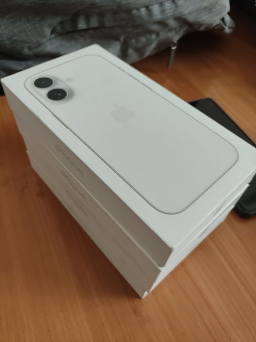 iPhone 17 белый. Глобальная версия.