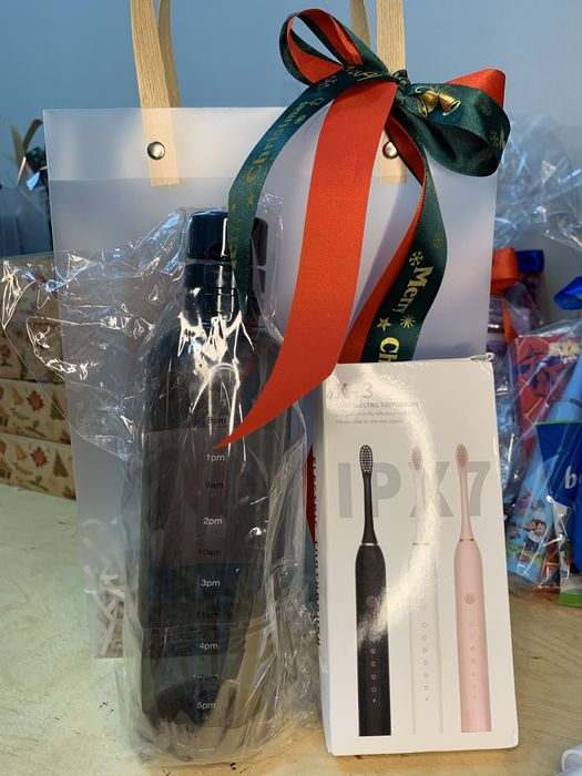 Новогодние подарки от 1200