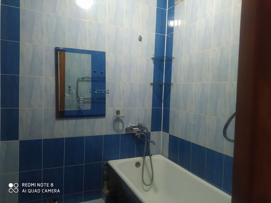 Продается квартира на массиве Жангох