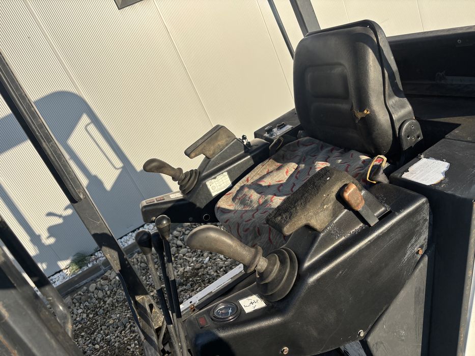 Miniexcavator Bobcat 1.6 tone