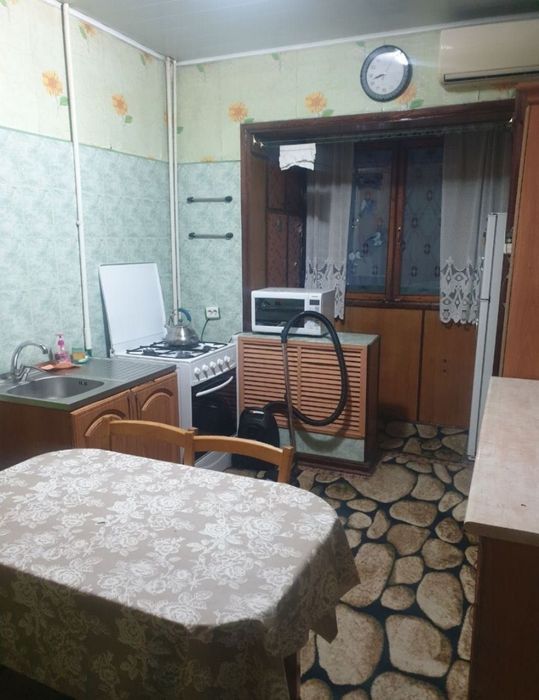 Продам 2 ком Юнусабад 11 квартал