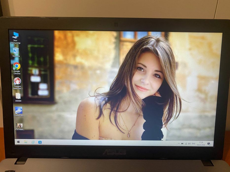 ASUS intel core i5/Nvidia GeForce GT720M